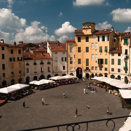At Home Bed And Breakfast Lucca Bagian luar foto