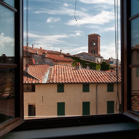 At Home Bed And Breakfast Lucca Bagian luar foto